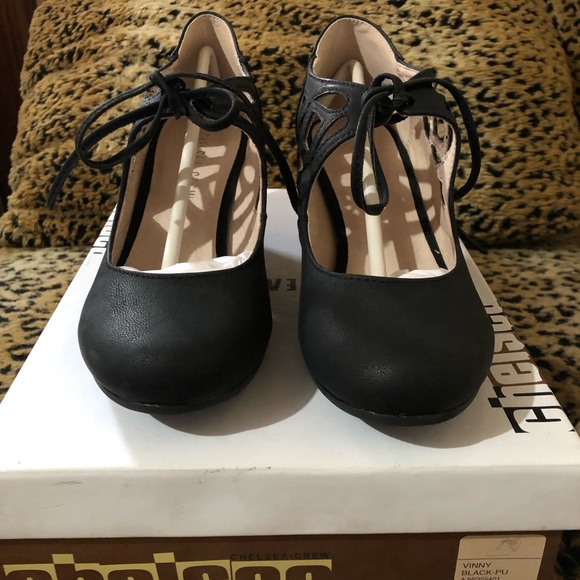 Chelsea Crew Shoes - Picture 2 of 4